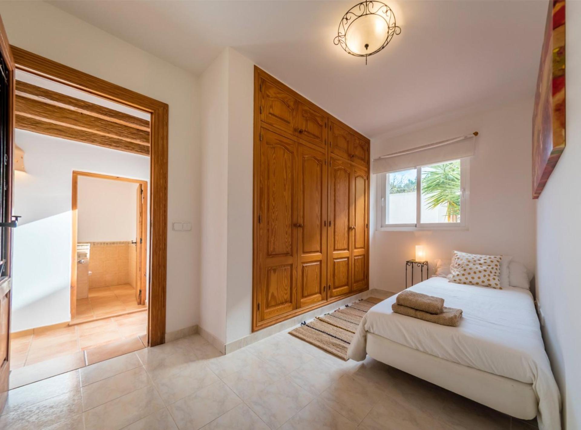 Petrus, Con Piscina Y Wifi Gratis San Antonio (Ibiza)